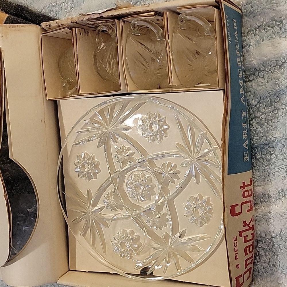 Anchor Hocking Snack set - Picture 2 of 2